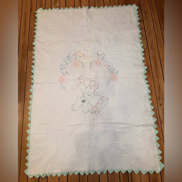 Other - Child/Baby Charming White and Green Embroidered Quilt